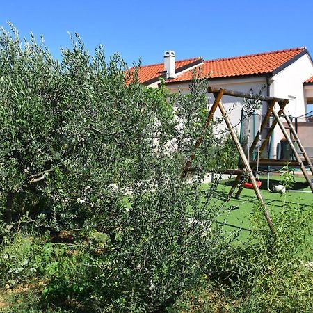 Willa Kuca Za Odmor Diana Sukošan Zewnętrze zdjęcie